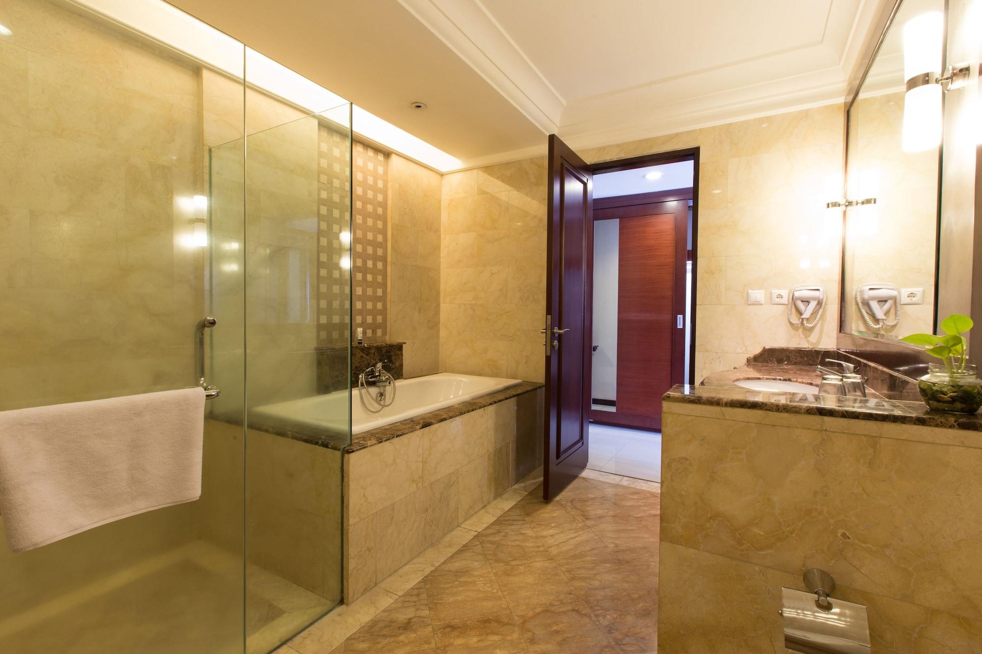 Asmila Boutique Hotel Bandung Exterior photo